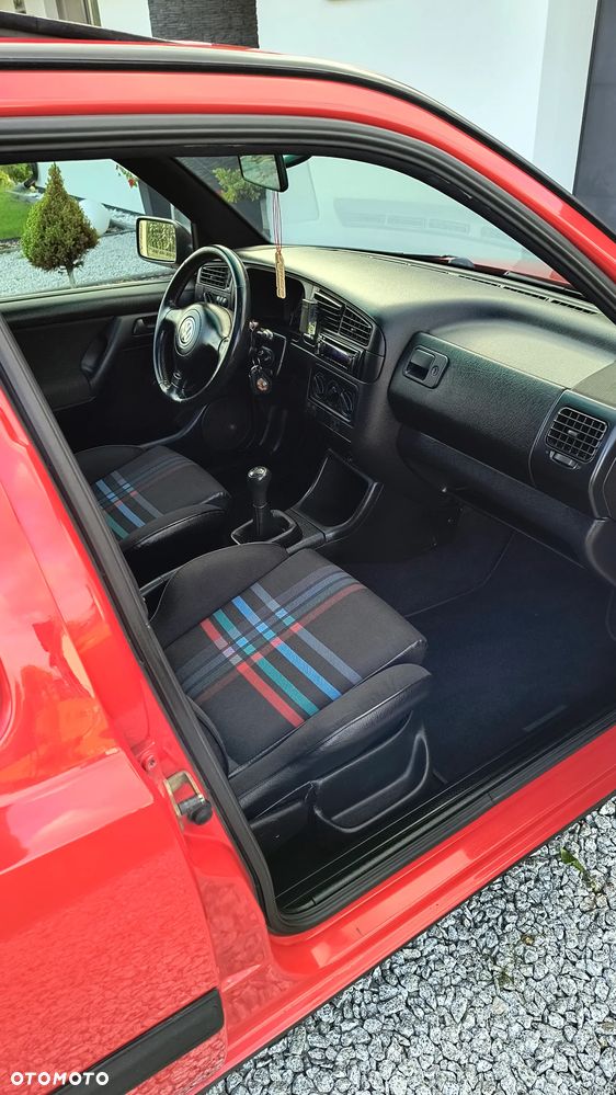 Volkswagen Golf 1.8 GL Syncro - 11