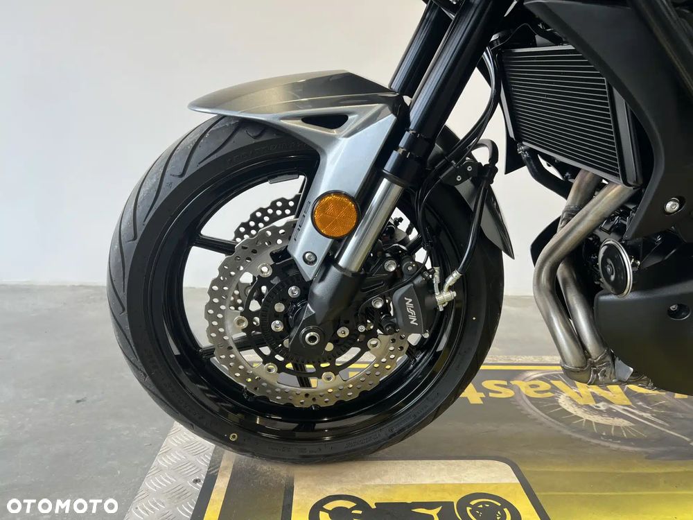 Kawasaki Versys 650 - 7