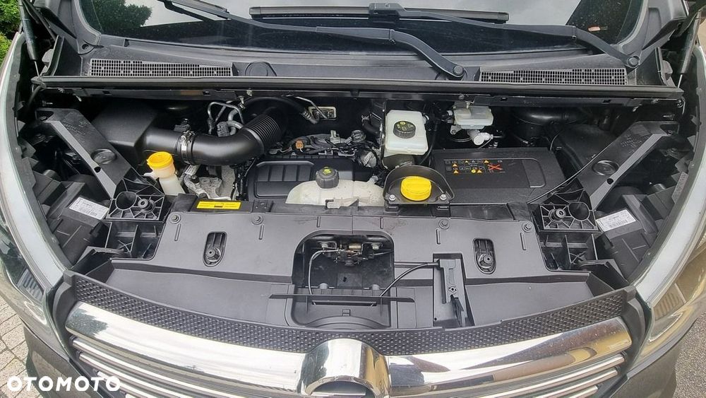 Opel Vivaro - 11