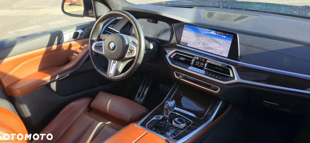 BMW X7 M50i sport - 17