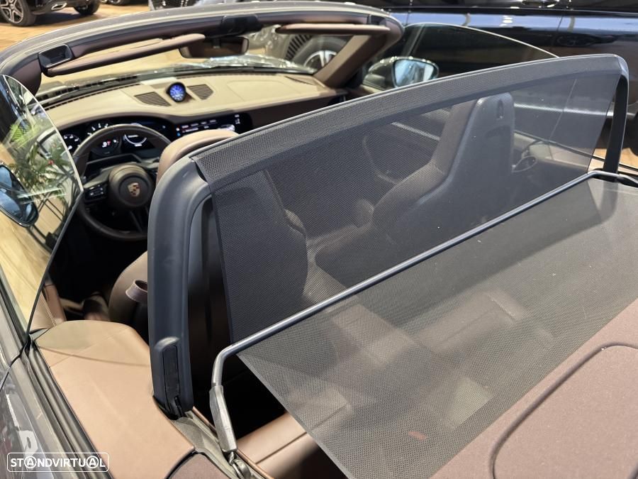 Porsche 911 (992) Carrera PDK - 15