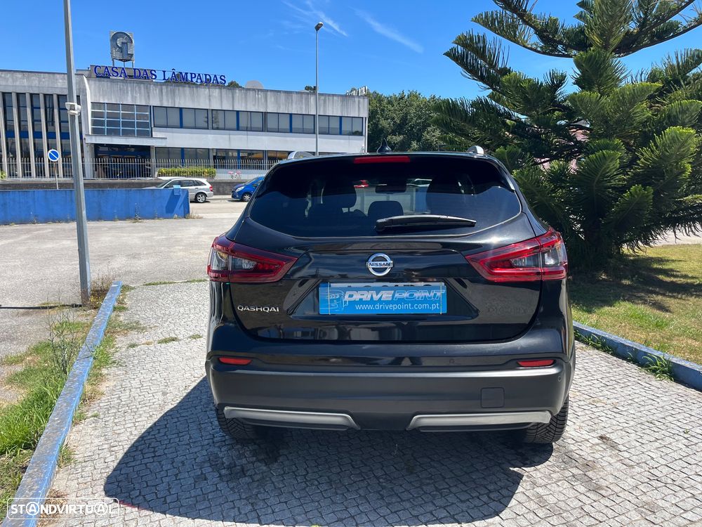 Nissan Qashqai 1.3 DIG-T N-Connecta J18 - 16