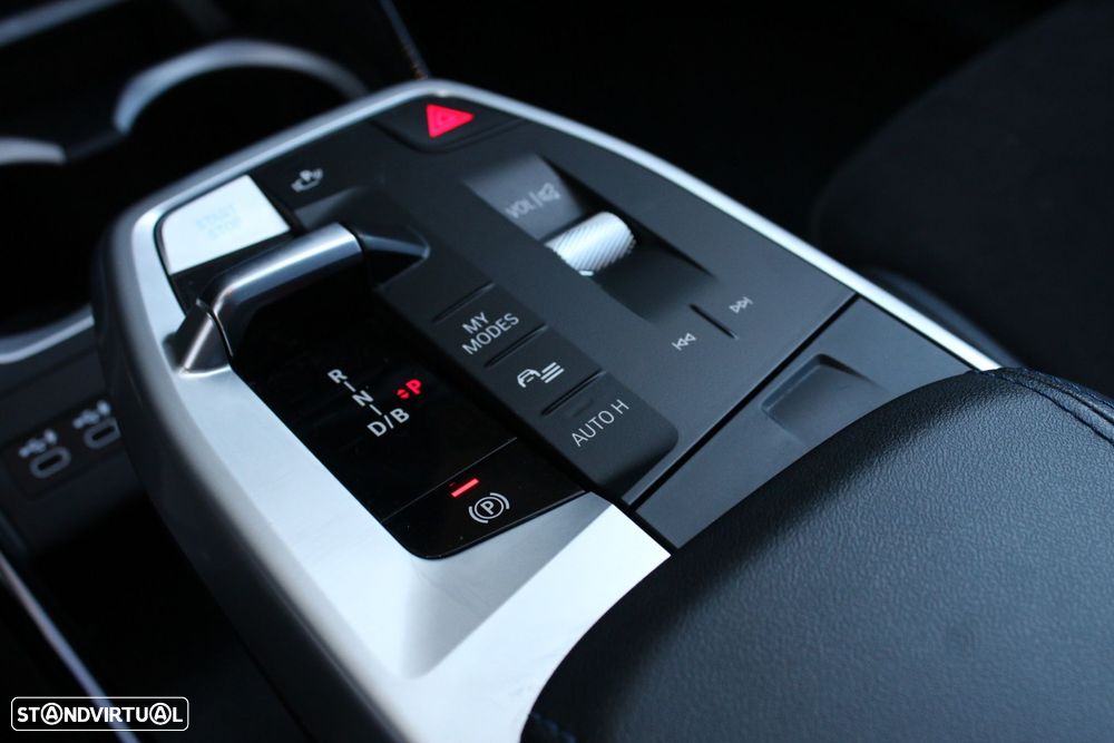 BMW iX1 xDrive30 Pack Desportivo M - 25