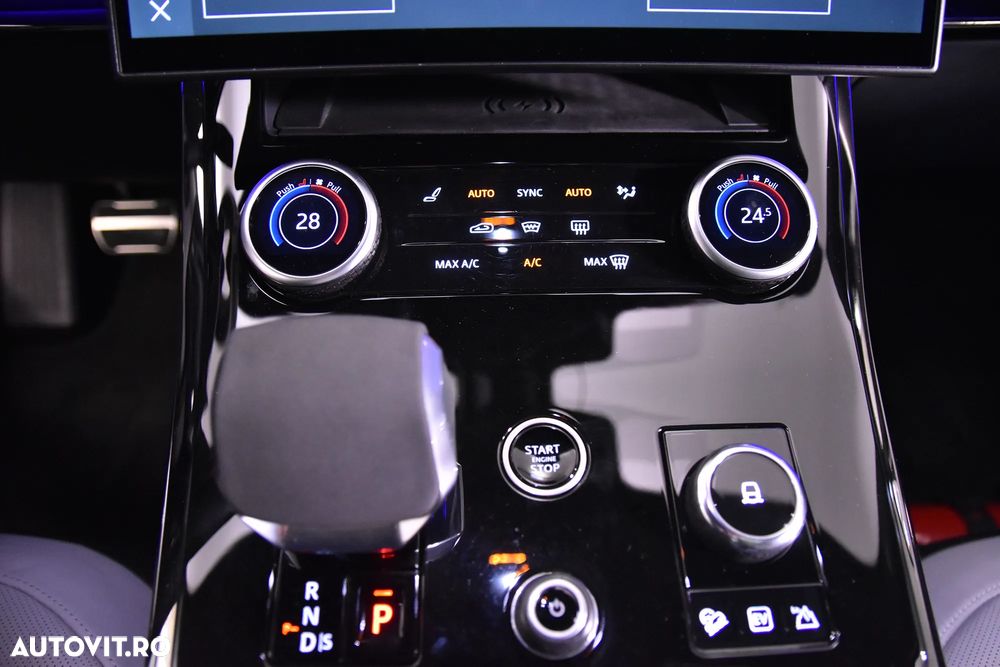 Land Rover Range Rover Sport - 16