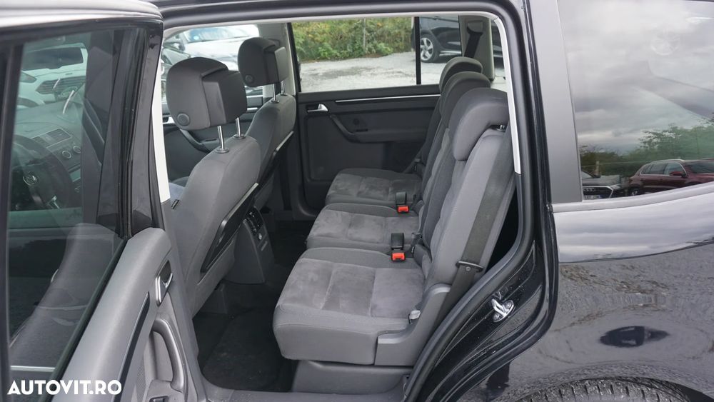 Volkswagen Touran 1.4 TSI DSG Comfortline - 8