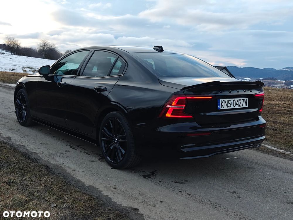 Volvo S60 B5 B AWD Plus Dark - 11