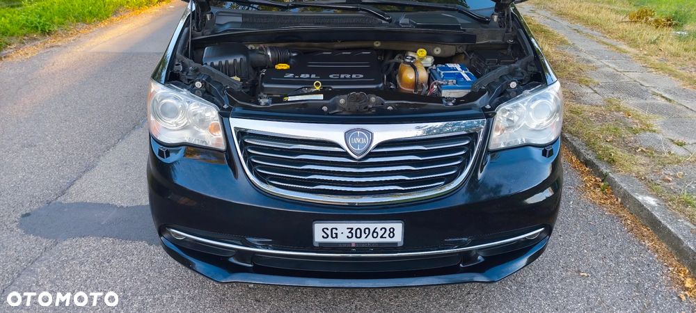 Lancia Voyager - 15