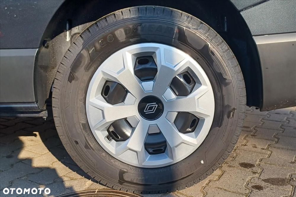 Renault Trafic Grand 2.0 dCi - 15