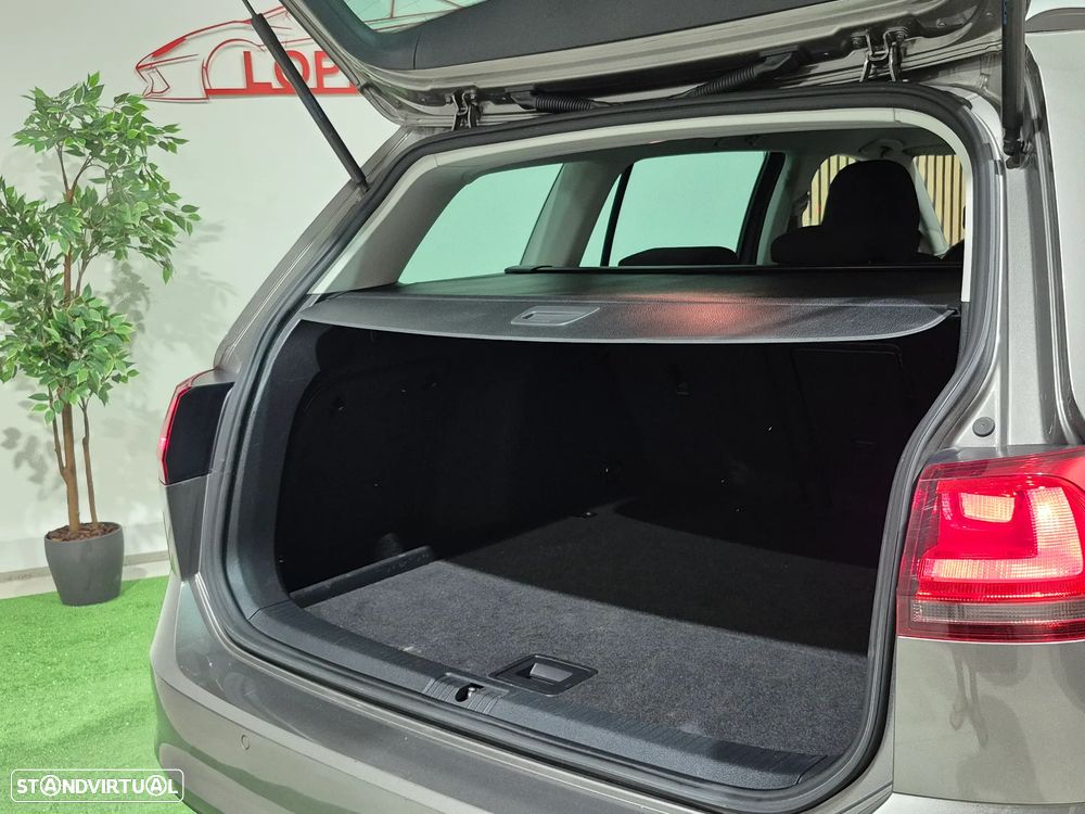 VW Golf Variant 1.6 TDi GPS Edition - 32