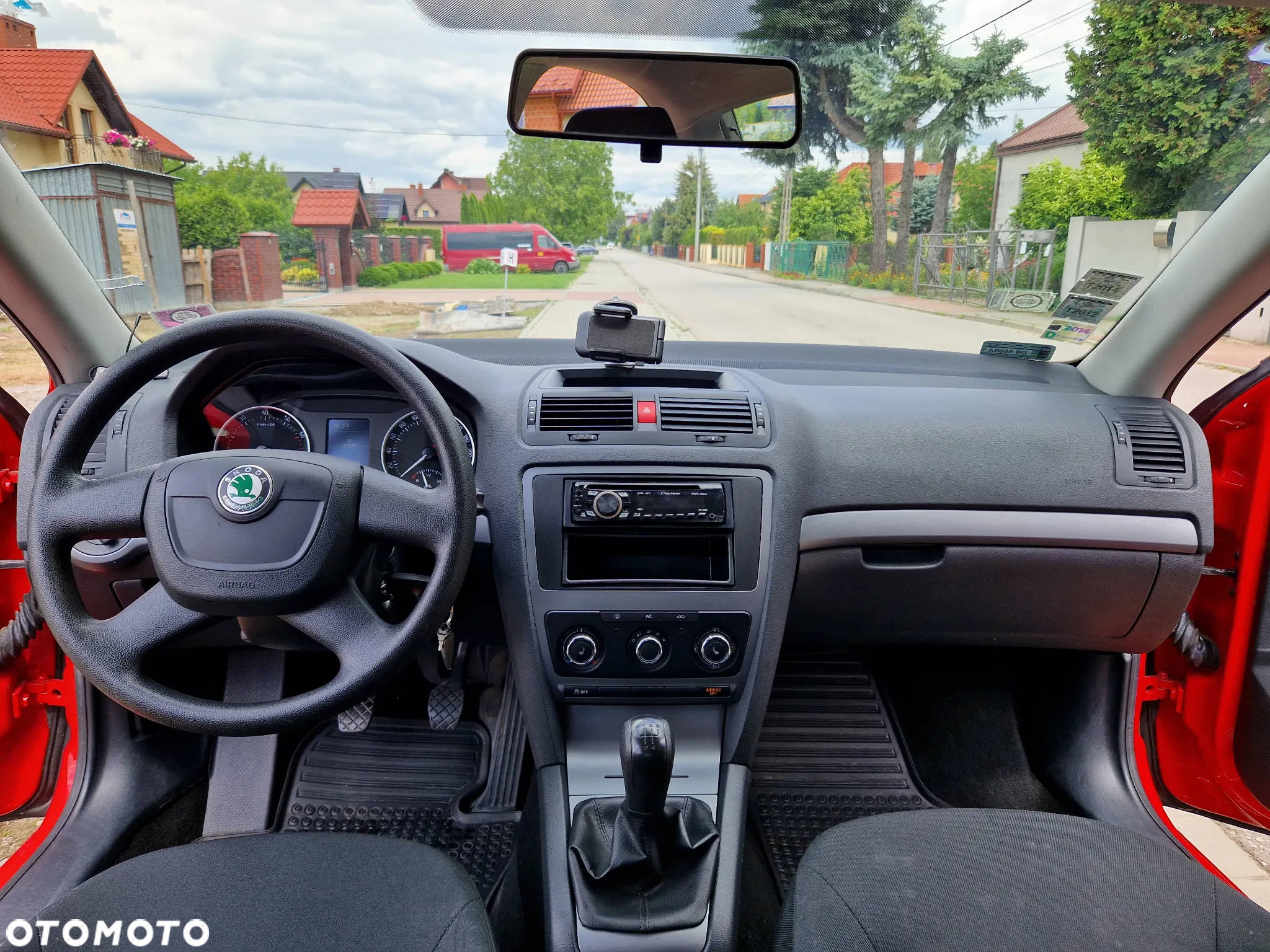 Skoda Octavia 1.6 Ambiente - 19