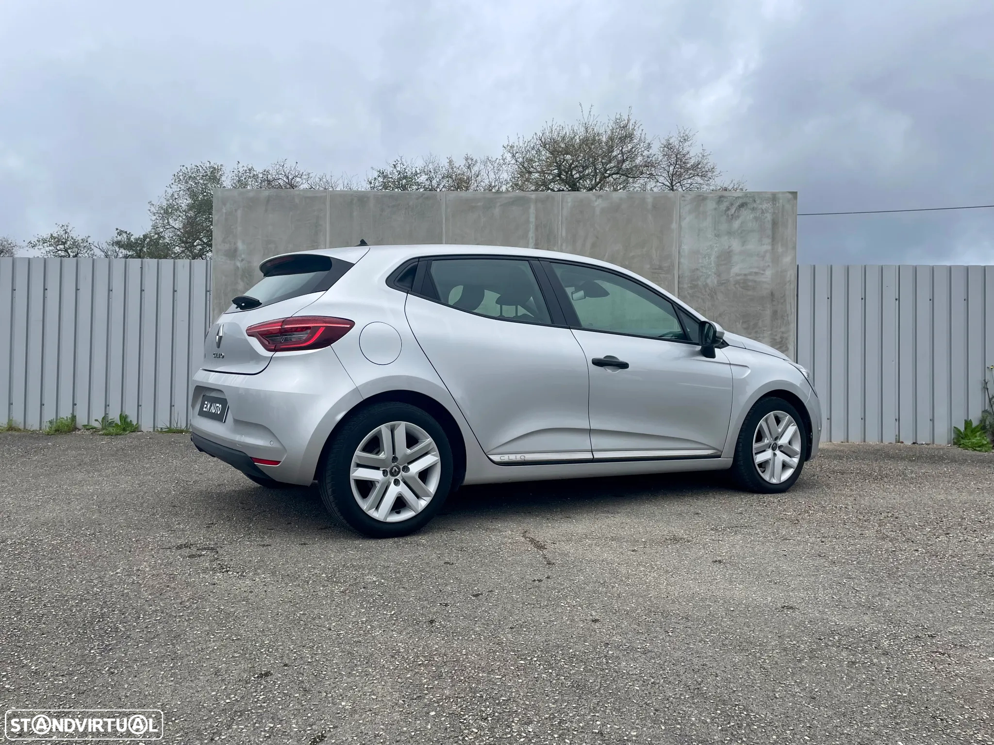 Renault Clio BLUE dCi 85 BUSINESS EDITION - 3