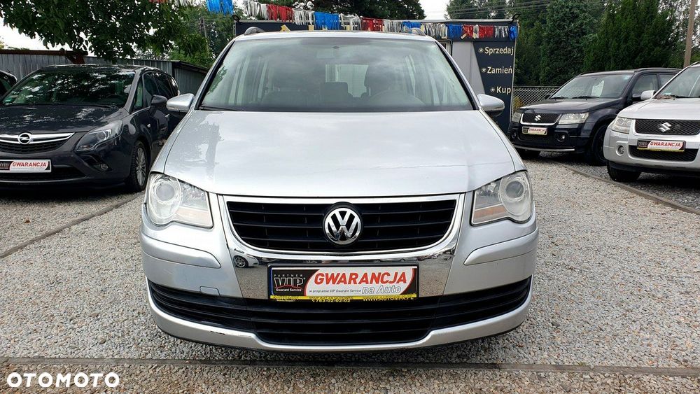 Volkswagen Touran - 27