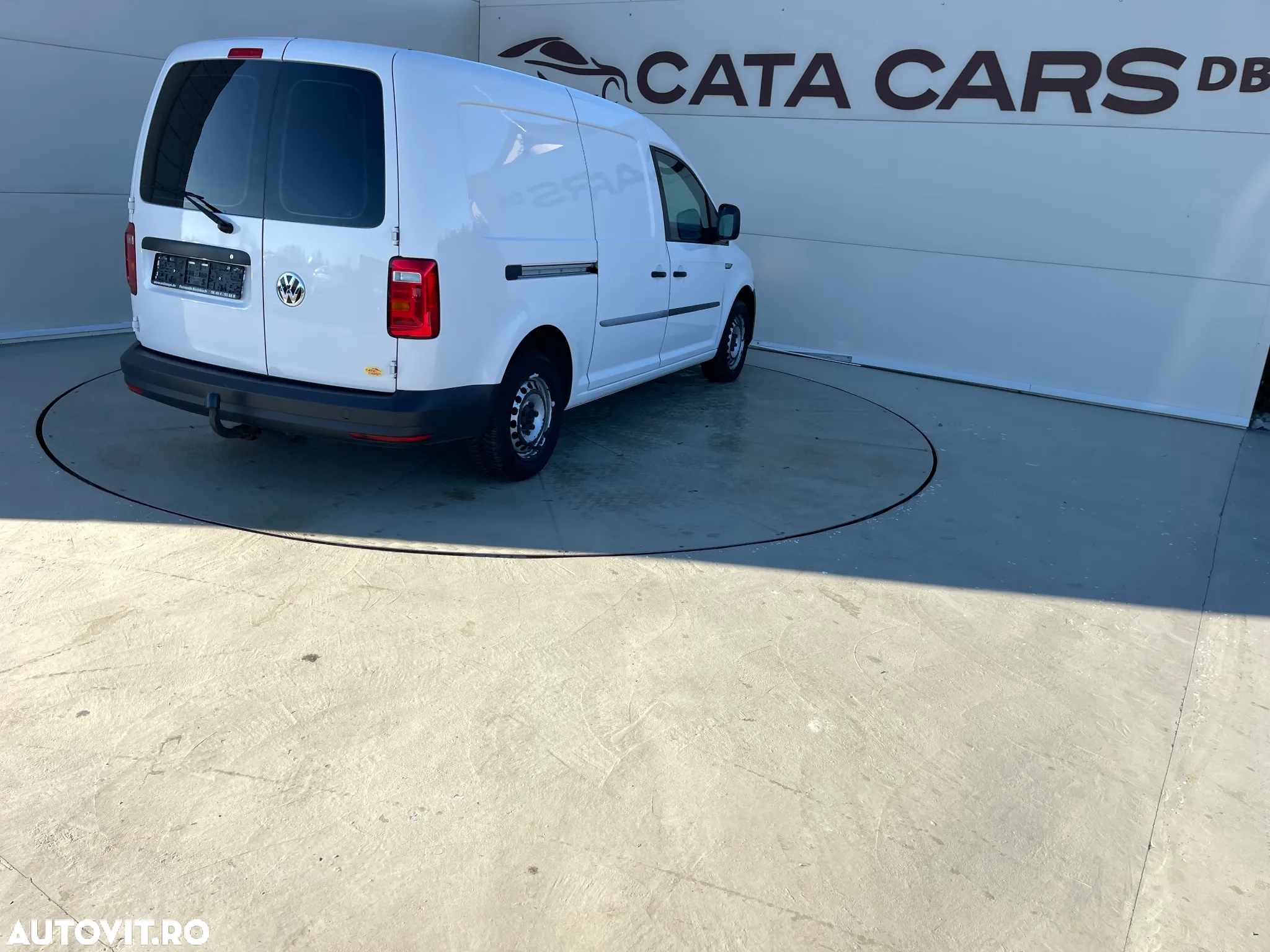 Volkswagen Caddy Maxi 2.0TDI - 14