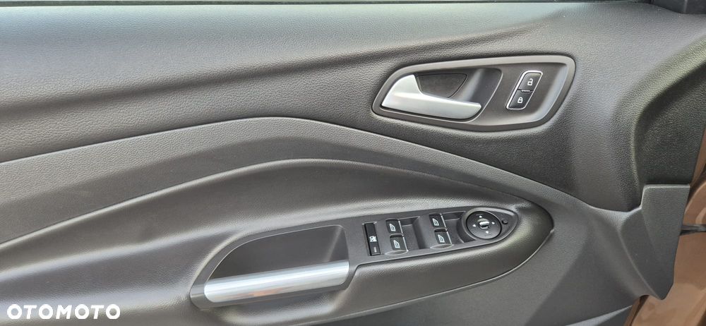 Ford Kuga - 8