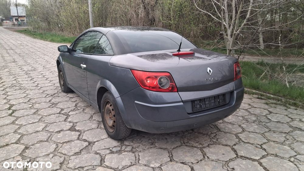 Na części RENAULT MEGANE II CABRIO SILNIK silnik 1.9 DCI 115 KM F9Q818 lakier skrzynia maska zderzak drzwi klapa szyba fotel kanapa lusterko lampa deska GWARANCJA !!! Przód Tył Zestaw Komplet Drzwi Klapa Zderzak Błotnik Maska Grill Atrapa Szyba Pas Lampa Lusterko Boczki Fotel Kanapa Kokpit Deska Rozdzielcza Przełącznik Włącznik Sterownik Przewody Wiązka Instalacja Moduł Komputer Czujnik Listwa Pompa Alternator Wtryski Głowica Rozrusznik Kompresor Sprzęgło Dwumas Silnik  Skrzynia ABS Klimatyzacji Paliwa Wspomagania Kolektor Turbina Przepustnica Zawór Chłodnica Koło Hak Belka Sanki Zawieszenie Mcpherson Półoś Amortyzator Wydech Tłumik Zacisk dach - 5