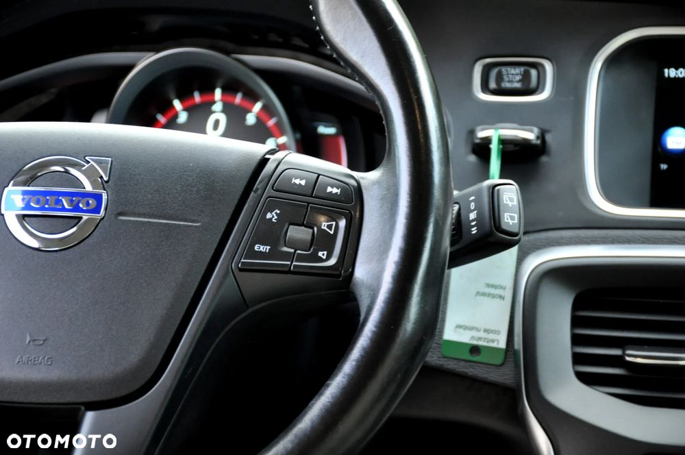 Volvo V40 T2 Geartronic Inscription - 34