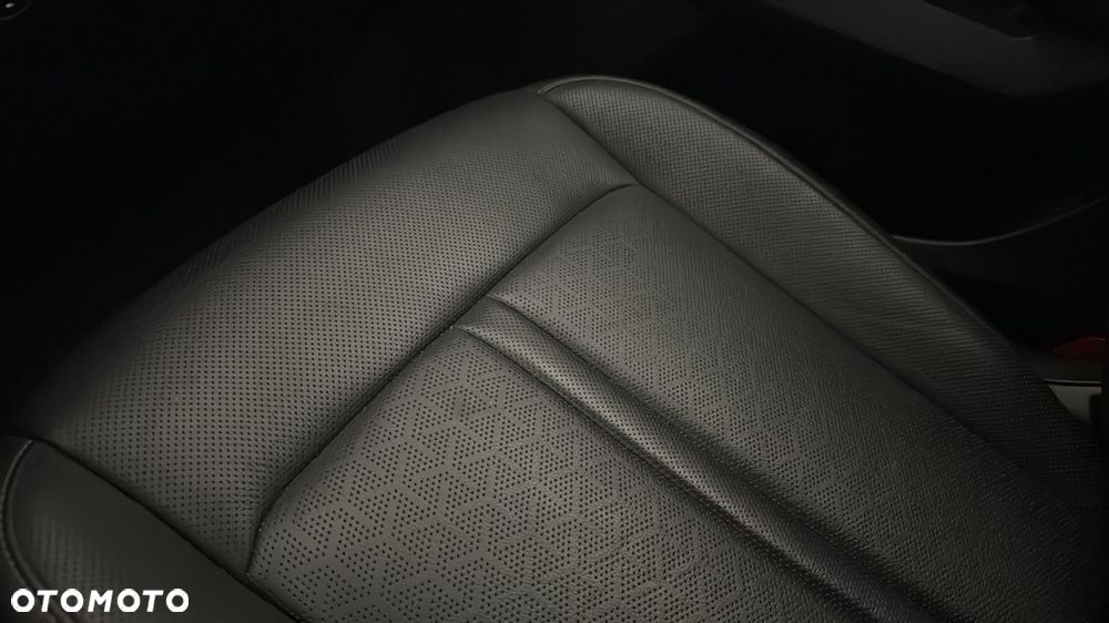 Kia Sorento 1.6 T-GDI HEV XL 7os - 21