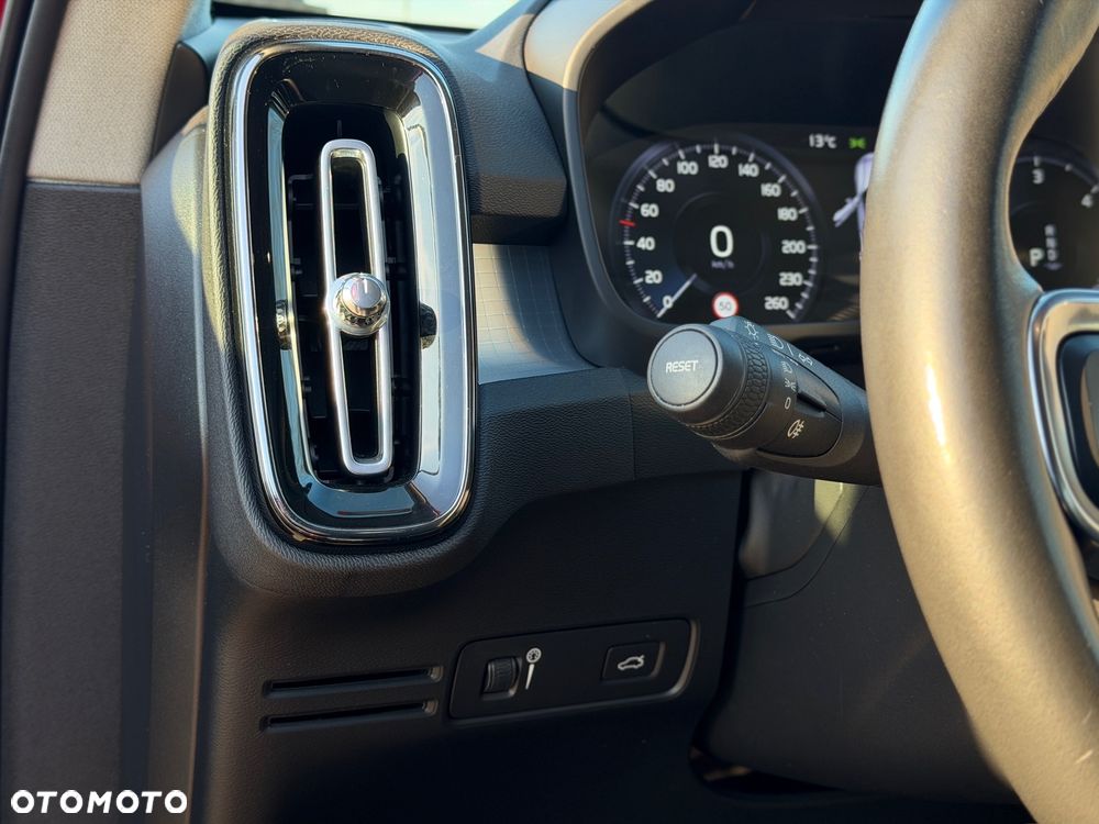 Volvo XC 40 D3 Geartronic Momentum Core - 14
