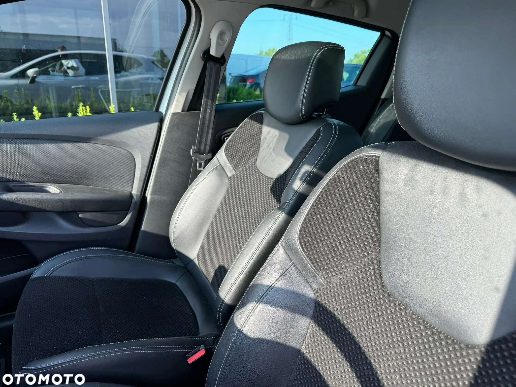 Renault Clio - 7