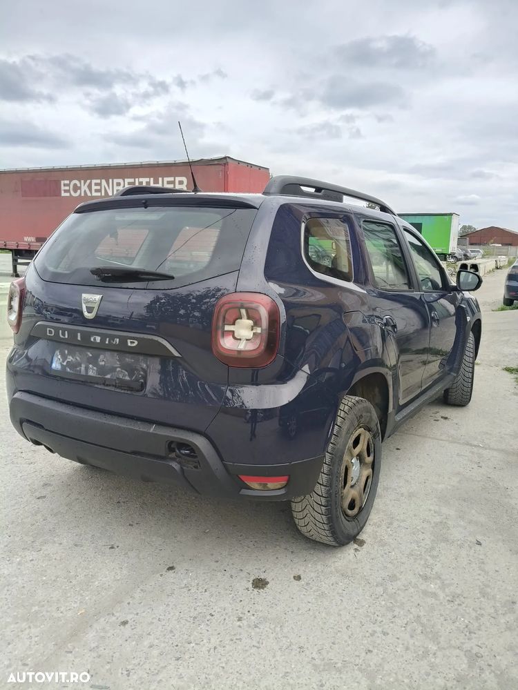 Dacia Duster 1.6 SCe 4WD Comfort - 4