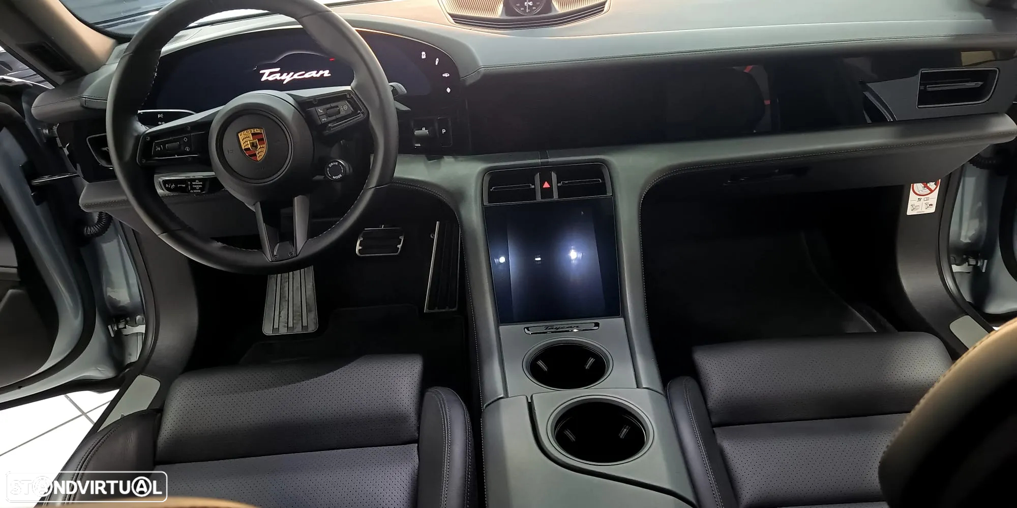 Porsche Taycan 4S - 18