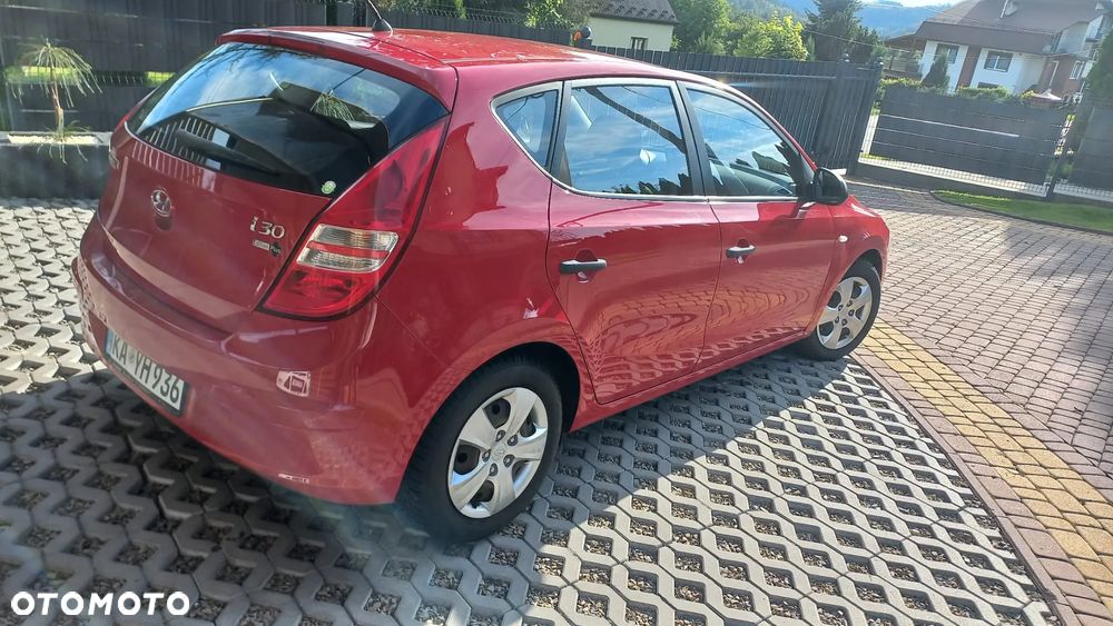 Hyundai i30 1.4 Blue Classic - 1