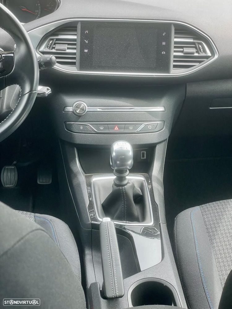 Peugeot 308 1.5 BlueHDi Style - 15