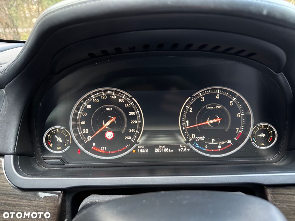 BMW Seria 7 750Li Edition Exclusive - 10