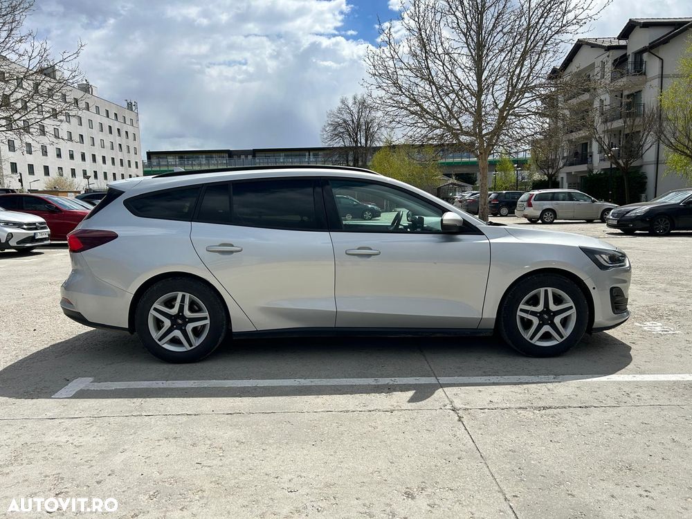 Ford Focus 1.0 EcoBoost Connected - 9
