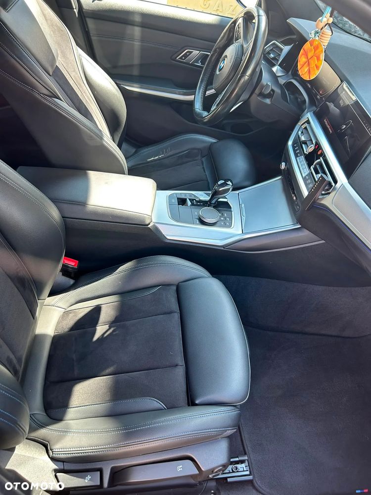 BMW Seria 3 - 16
