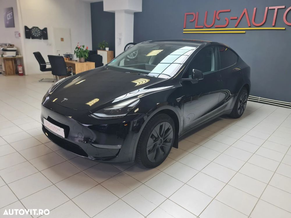 Tesla Model Y AWD Long Range - 3