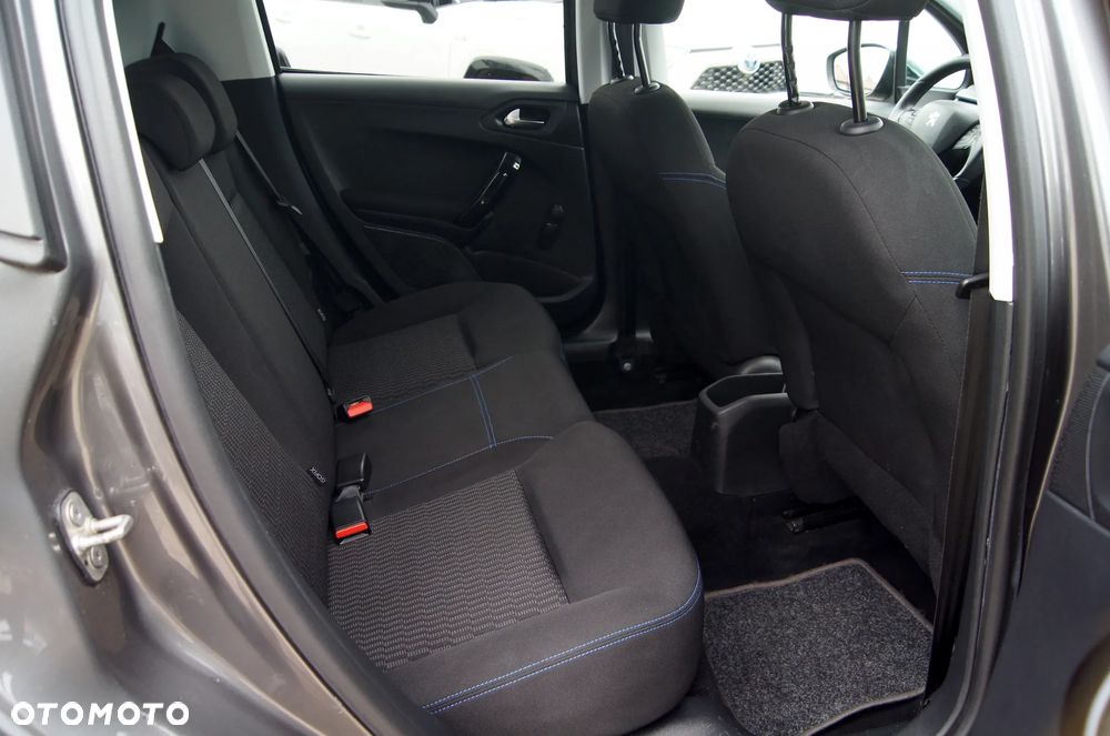 Peugeot 208 1.2 PureTech Style - 14