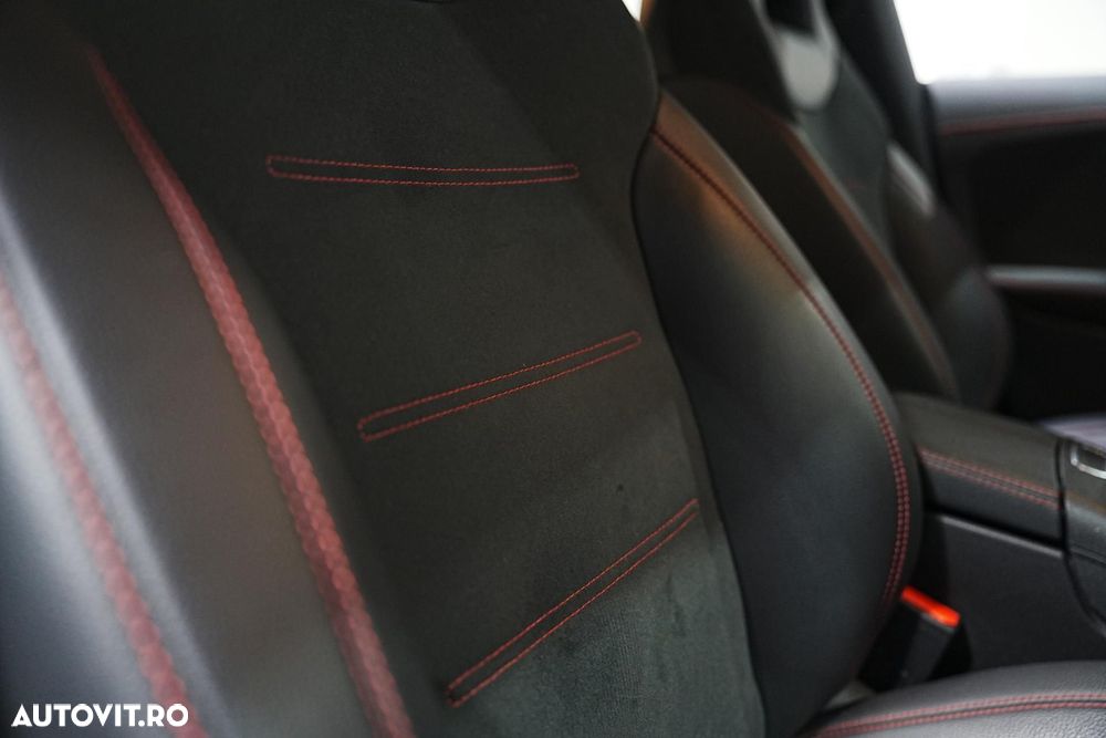 Mercedes-Benz CLA 200 7G-DCT AMG Line Advanced Plus - 12