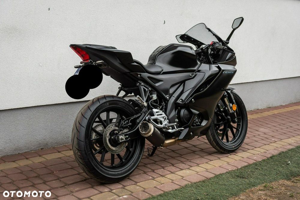 Yamaha YZF - 3