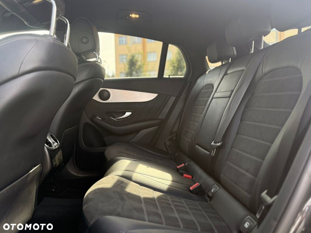 Mercedes-Benz GLC 300 e 4-Matic - 15