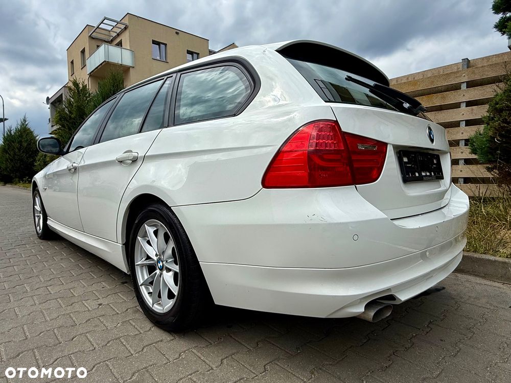 BMW Seria 3 318d - 4