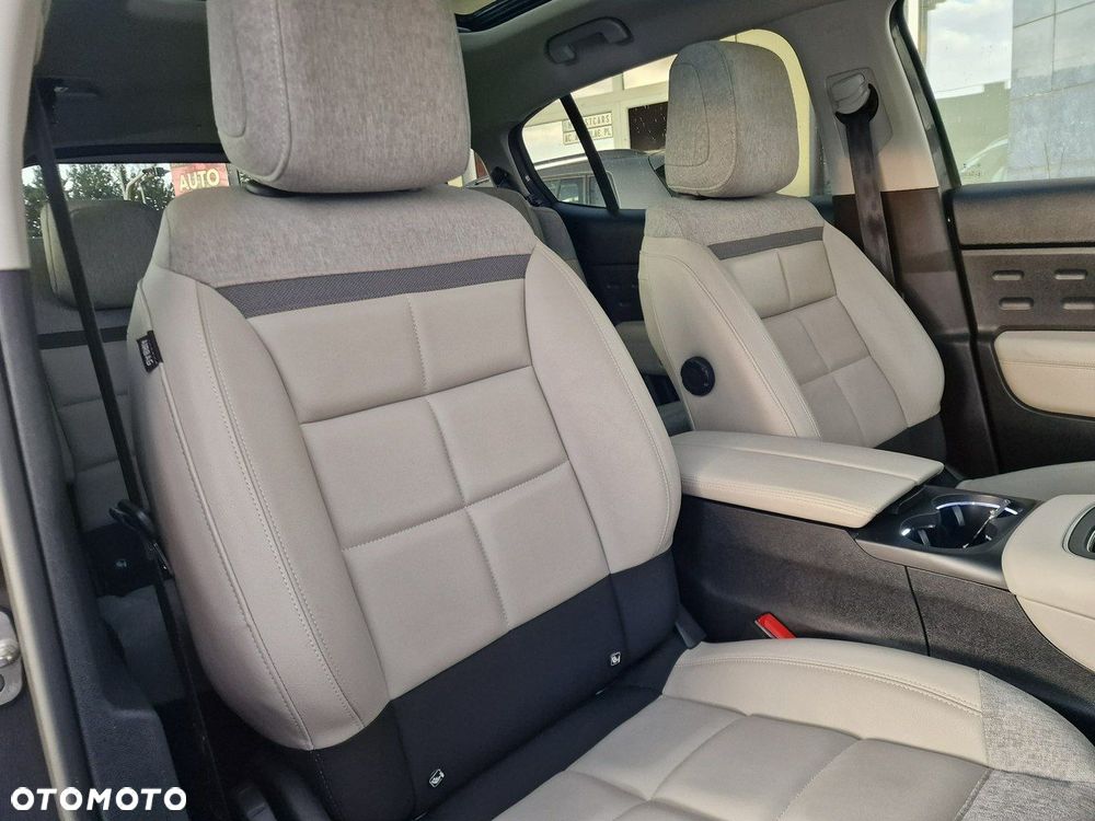 Citroën C5 Aircross 1.6 PHEV 225 Shine EAT8 - 17
