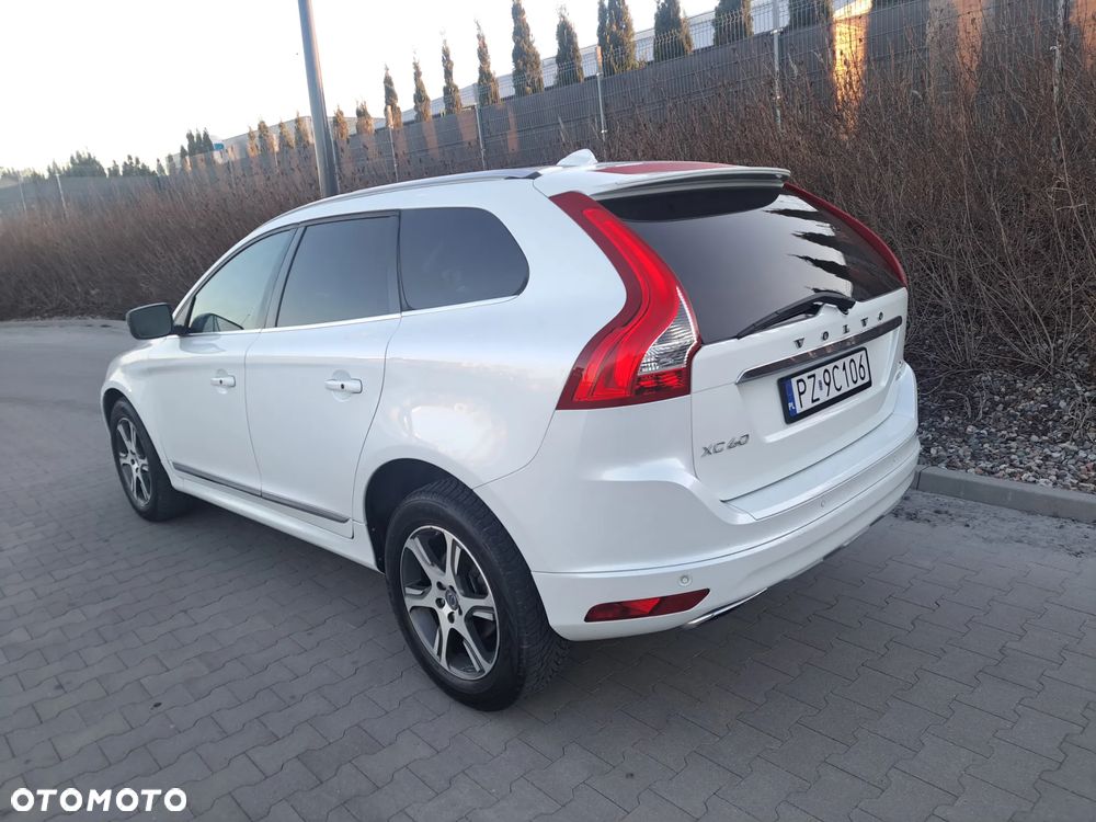 Volvo XC 60 T6 AWD Geartronic Summum - 25
