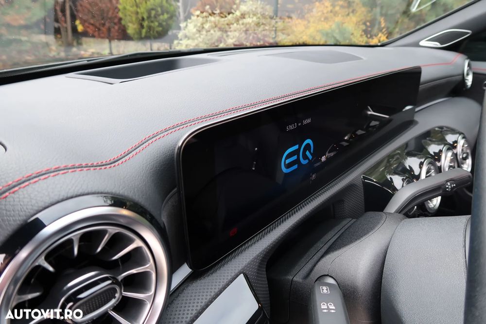 Mercedes-Benz CLA 250 e 8G-DCT AMG Line - 25