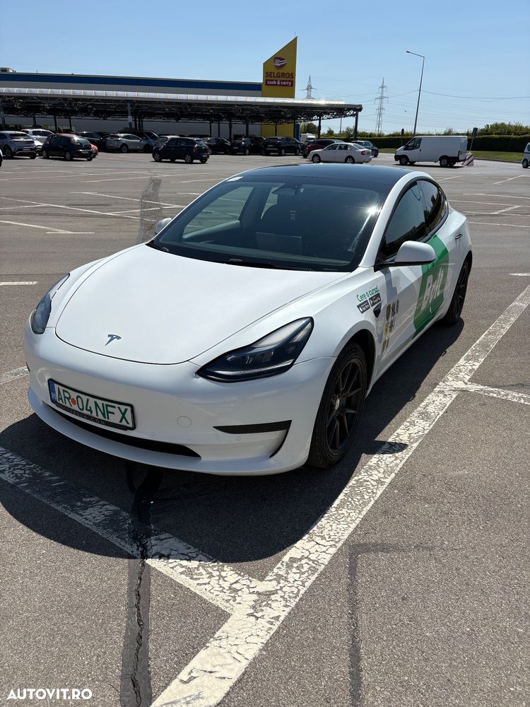 Tesla Model 3 RWD - 1