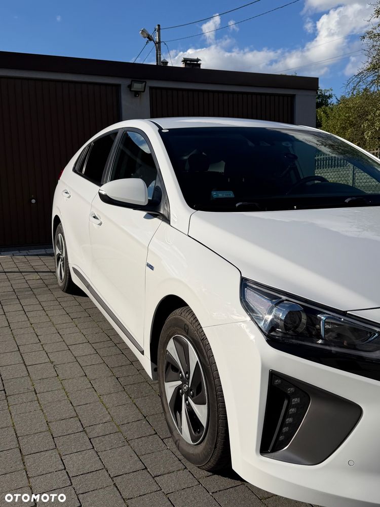 Hyundai IONIQ hybrid Premium - 3