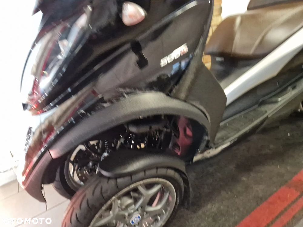 Piaggio MP-3 - 18