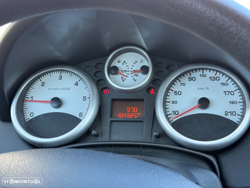 Peugeot 207 1.4 HDI Van - 9