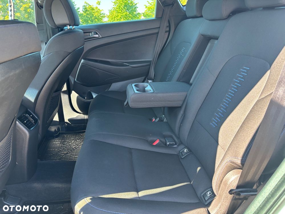 Hyundai Tucson 1.6 GDI BlueDrive GO 2WD - 19