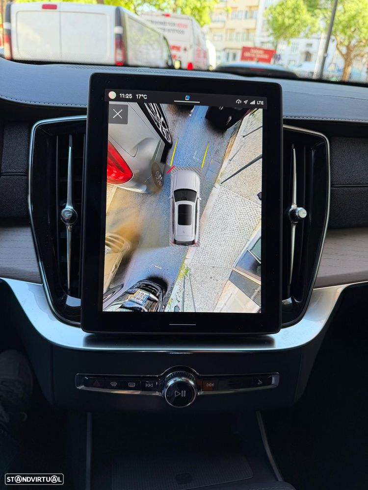 Volvo XC 90 T8 AWD Plus Dark - 24