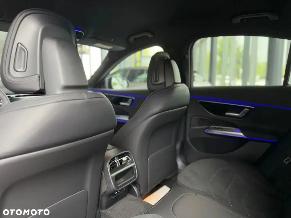 Mercedes-Benz Klasa E 220 d 4-Matic AMG - 13