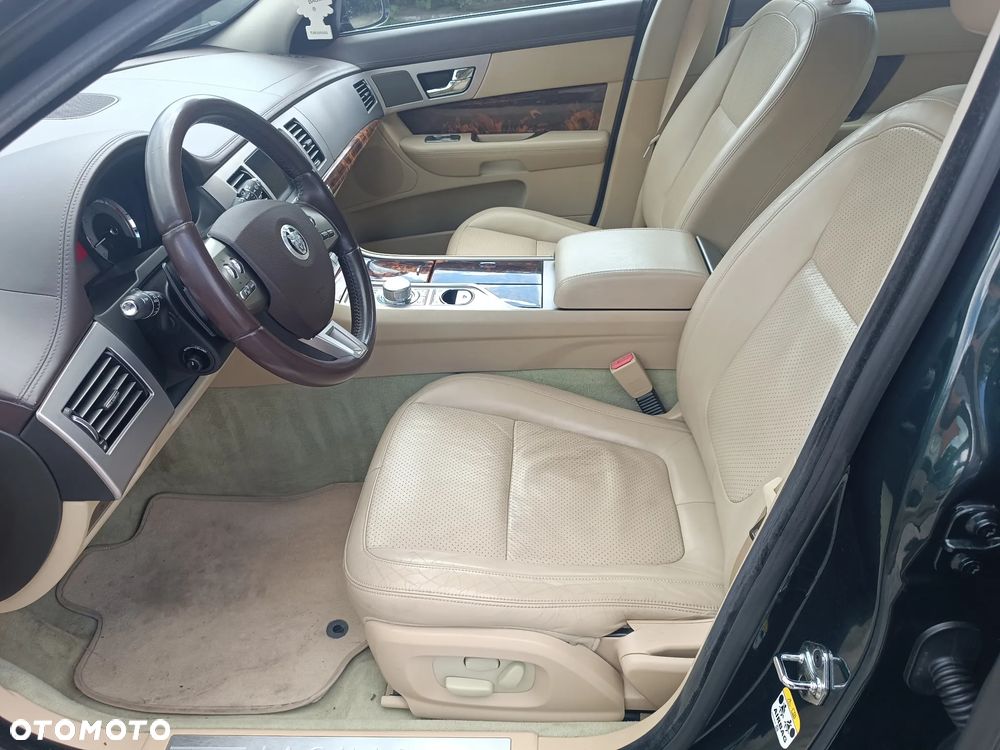 Jaguar XF 3.0 V6 S Premium Luxury - 9