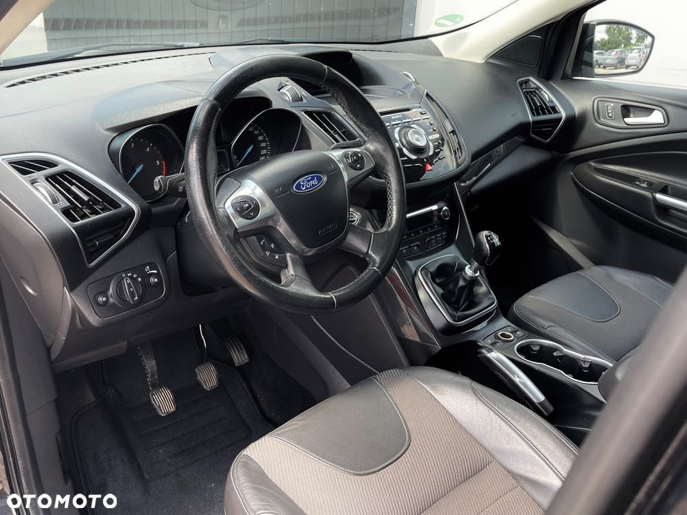 Ford Kuga 2.0 TDCi 4WD Titanium Plus - 28