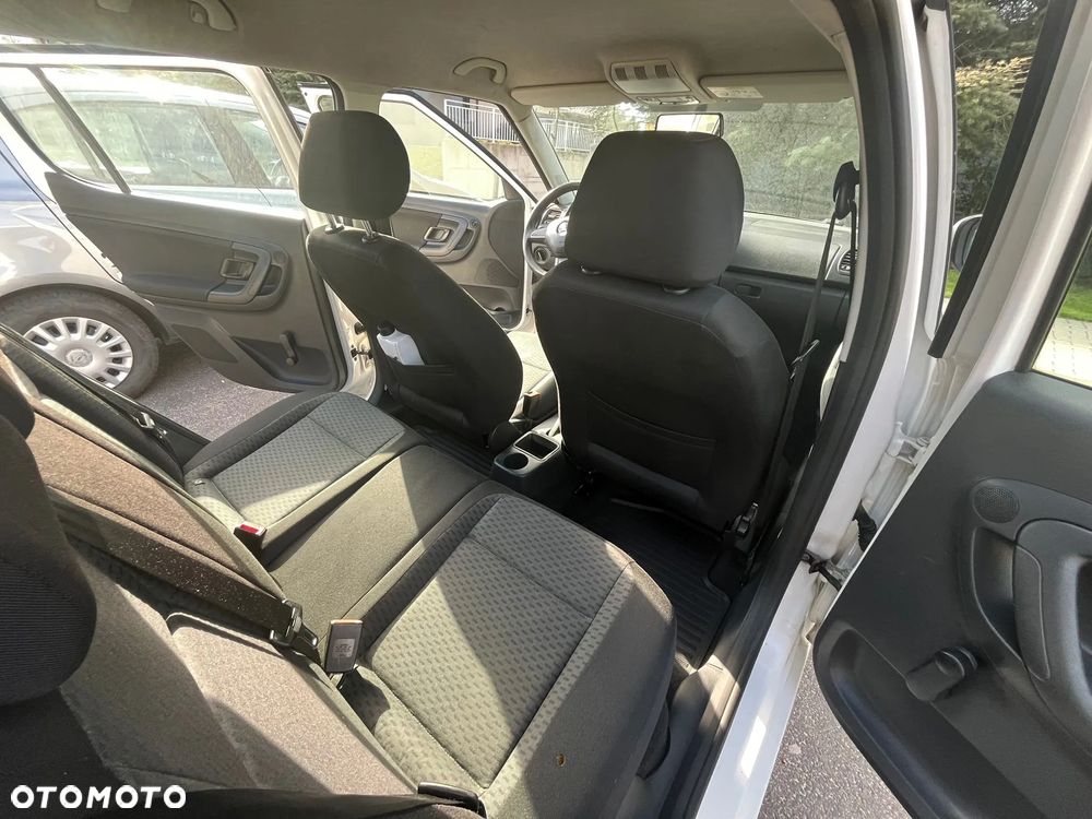 Skoda Fabia 1.6 TDI DPF Active - 17