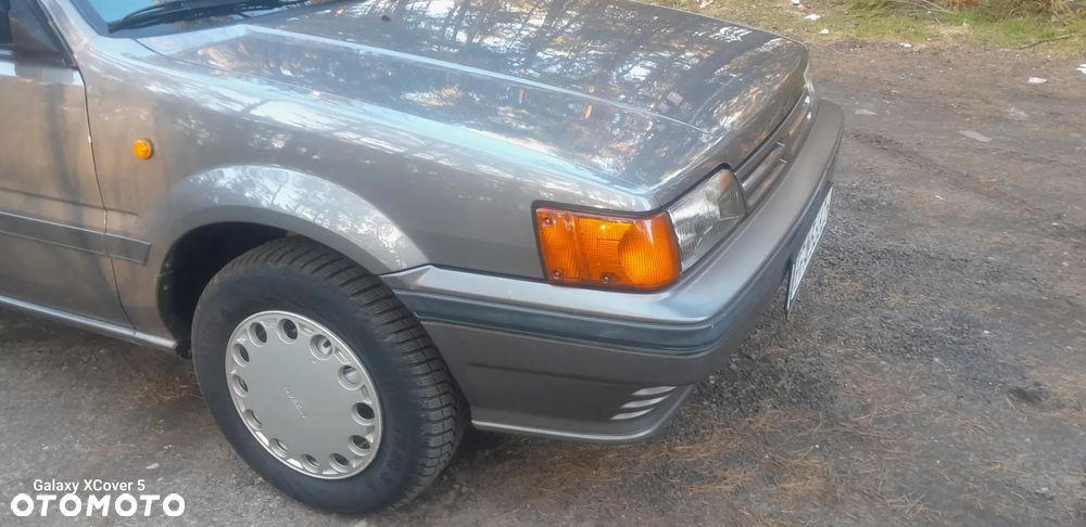 Nissan Sunny - 36